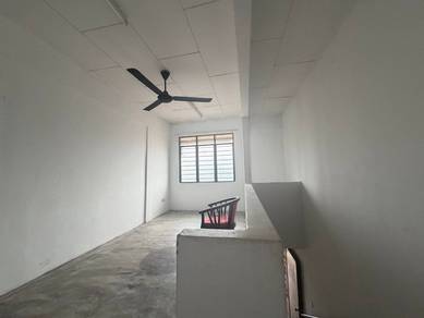 Townhouse For Rent in Bukit Katil,MLK