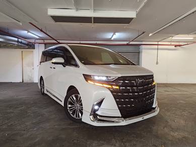 Toyota Alphard Z in Sungai Penchala, KUL