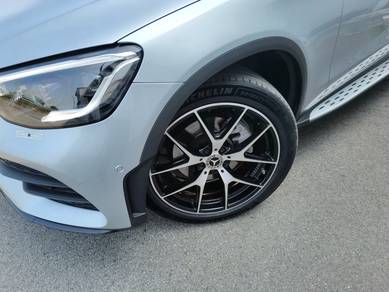Mercedes Benz GLC300 300 4MATIC COUPE in Masai, JHR