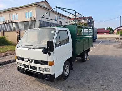 ISUZU Commando NHR55E Kargo Am Lorry green diesel