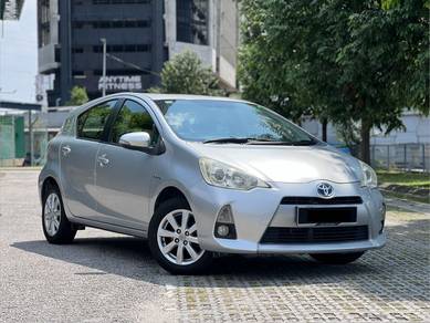 Toyota Prius c (HYBRID) in Old Klang Road, KUL