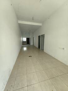 Terraced House For Sale in Lunas,KDH