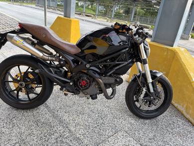 Ducati Monster 1100