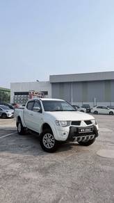 Mitsubishi Triton VGT in Sungai Buloh, SGR