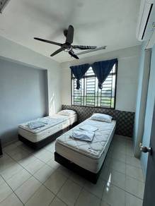 Apartment For Sale in Indah Court Apartment (Bukit Indah)