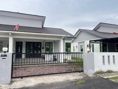 Semi-Detached House For Rent in Wakaf Baru,KTN