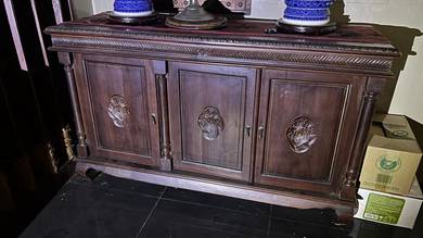 Hand‑Carved Jati Wood Sideboard – Colonial Design