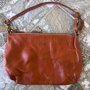 small brown leather genten bag