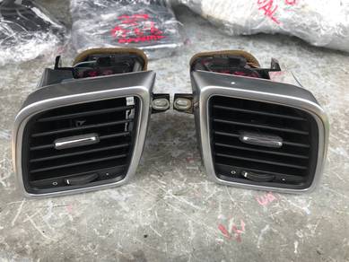 No 28-8-1 Porsche Panamera 970 Dashboard AC Vent