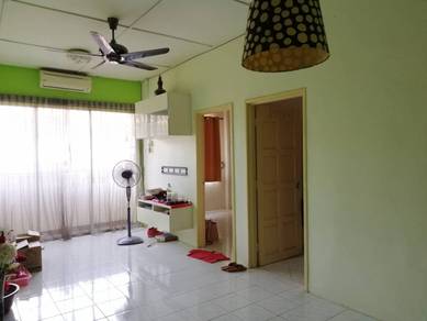 Apartment For Sale in Putra Impian Apartment