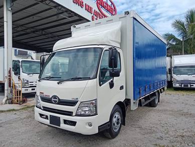 2016 Hino XZU720R Curtain Sider 17'