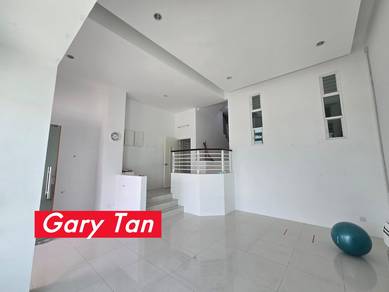 3-storey Terraced House For Sale in Jelutong,PNG