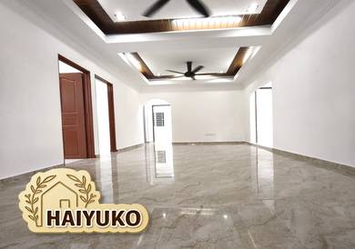 Semi-Detached House For Sale in Lunas,KDH