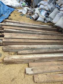 Tiang kayu borong 11 btg