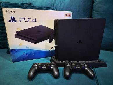 Play Station 4