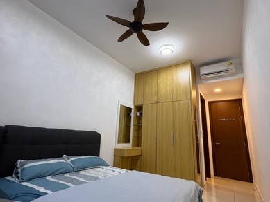 Condominium For Rent in Queens Residences Q1 @ Queens Waterfront