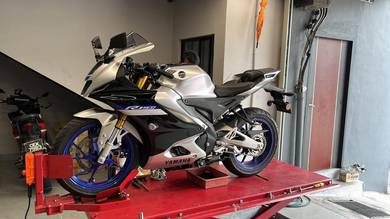 Yamaha R15