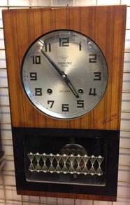 Vintage Diamond Key Winding Wall Clock