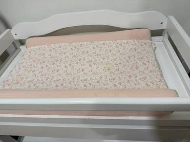Jungle Gym Baby Changing Station with Mattress