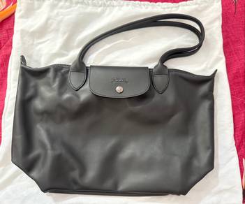 longchamp medium tote bag