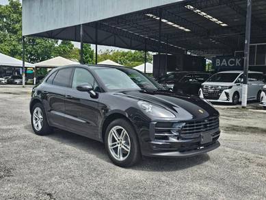 Porsche Macan  in Kota Damansara, SGR