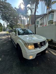 Nissan Navara CALIBRE in Bukit Jalil, KUL