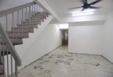 2-storey Terraced House For Sale in Gombak,SGR