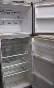 Hitachi 2 Door Fridge 