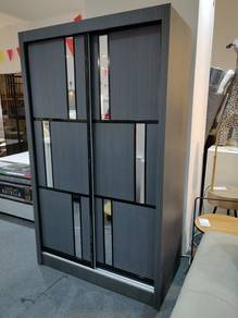 4Ft X 7Ft Wardobe