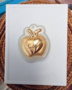吊坠玉@足金   Jade Pendant with Pure Gold