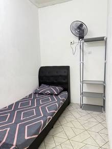 Room in Shah Alam, SGR