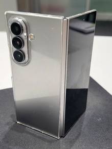 Samsung Z Fold 7 Like new