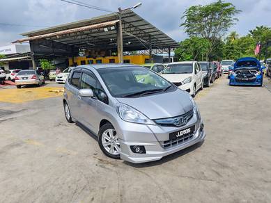 Honda Jazz Hybrid (HYBRID) in Batu Pahat, JHR