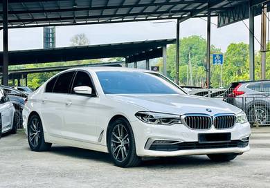 BMW 520i 20i (CKD) in Johor Bahru, JHR