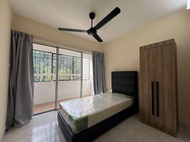 Apartment For Rent in Flora Damansara
