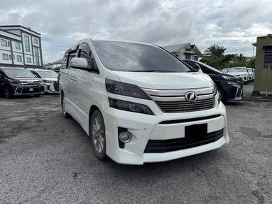 Toyota Alphard 240X in Kuching, SWK