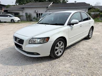 2010 Volvo S40