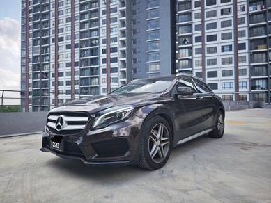 Mercedes Benz GLA250 250 4MATIC (CBU) in Puchong, SGR