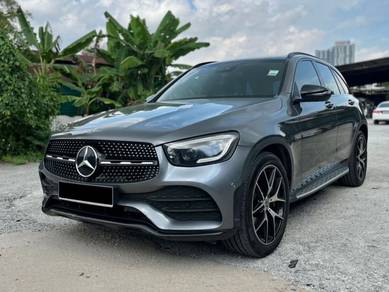 Mercedes Benz GLC300 300 4MATIC AMG LINE in Kajang, SGR