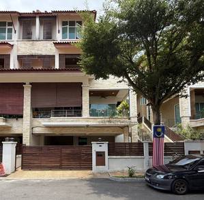 Semi-Detached House For Sale in Ampang,SGR