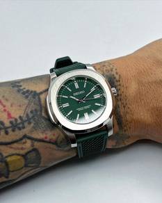 Custom Seiko Mod 42mm Green Nautilus Oyster Perpet