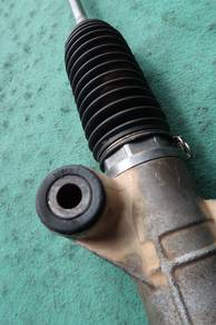 SUZUKI GRAND VITARA STEERING RACk