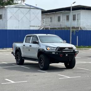 Toyota Hilux E in Kota Kinabalu, SBH