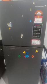 Panasonic fridge 225L