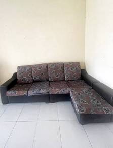 Sofa L-Shape Preloved (Negotiable) 