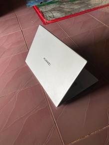 HUAWEI MATEBOOK D15 i3 core AutoCad
