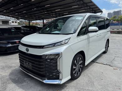 Toyota Voxy S-Z in Kepong, KUL