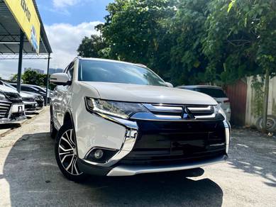 Mitsubishi Outlander 2.0 4WD in Salak Selatan, KUL