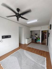 Flat For Sale in Rumah Pangsa Laman Tasik