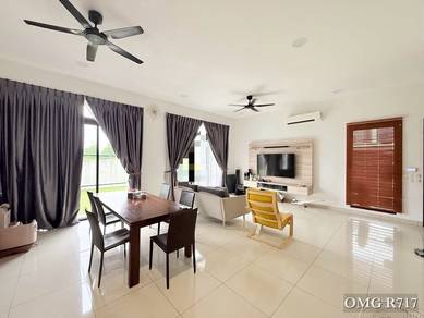 Semi-Detached House For Rent in Setia Alam,SGR